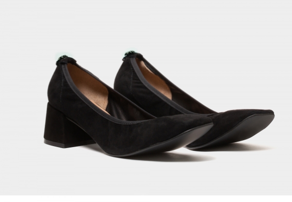 Pump "Camila" - black