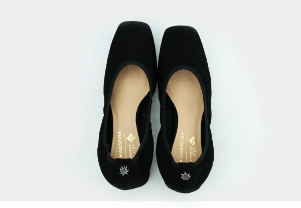 Pump "Camila" - black