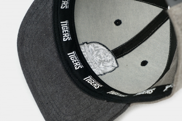 "Straubing Tigers" - dunkelgrau (Snapback)