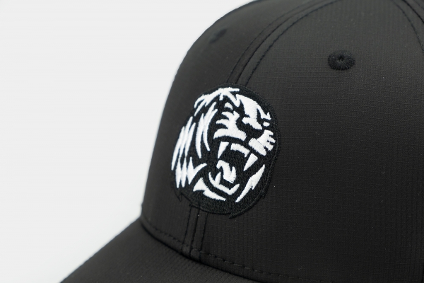 "Straubing Tigers" - schwarz (Curved)